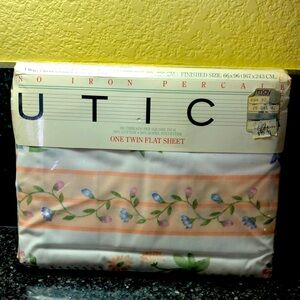 Brand new Garden Trellis pattern brand new flat sheet